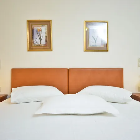 Apartahotel Anthi Naxos