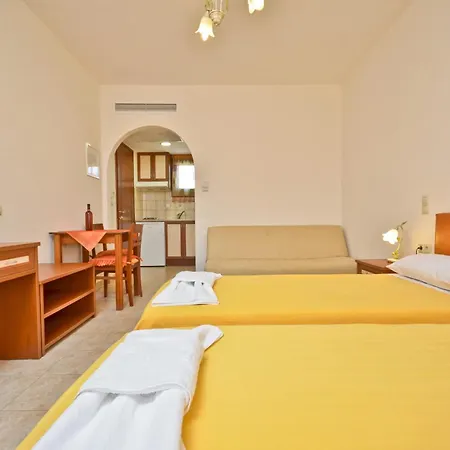 Apartmanhotel Anthi Naxos 3*