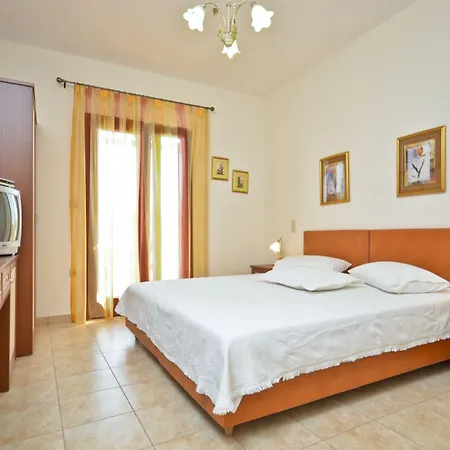 Apart-hotel Anthi Naxos 3*