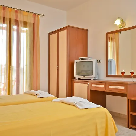 Anthi Naxos 3* Agia Anna (Naxos)