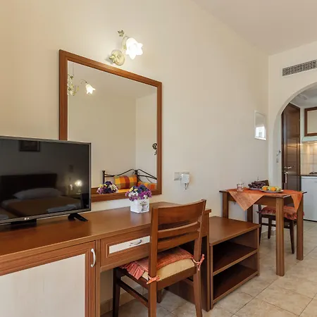 Anthi Naxos Ξενοδοχείο με διαμερίσματα 3*