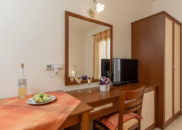 Aparthotel Anthi Naxos 3*