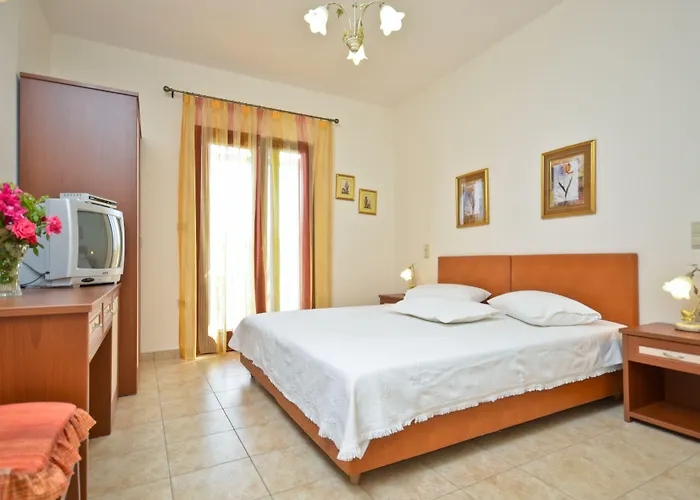 Aparthotel Anthi Naxos 3*