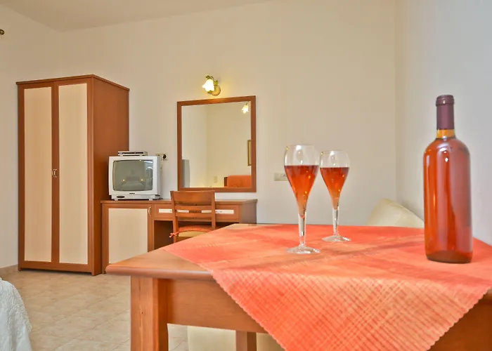 Aparthotel Anthi Naxos